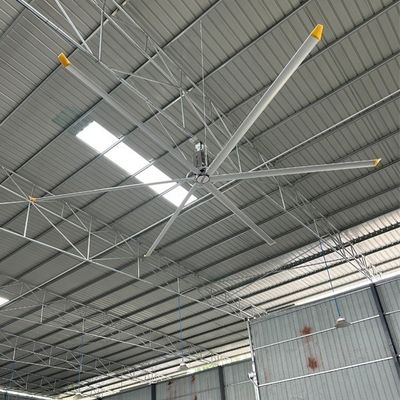 20FT Industrial HVLS Ceiling Fan Sliver Grey Customized Support ODM untuk Pertanian Hewan Sapi Solusi Gratis Pemeliharaan